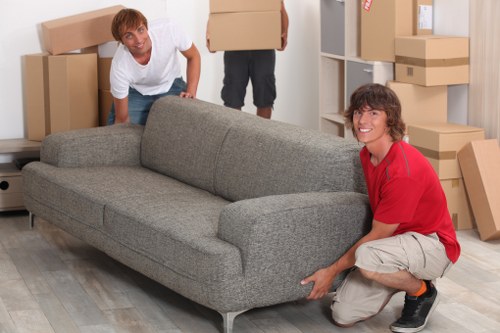 Domestic moving service in a Noak Hill residential street